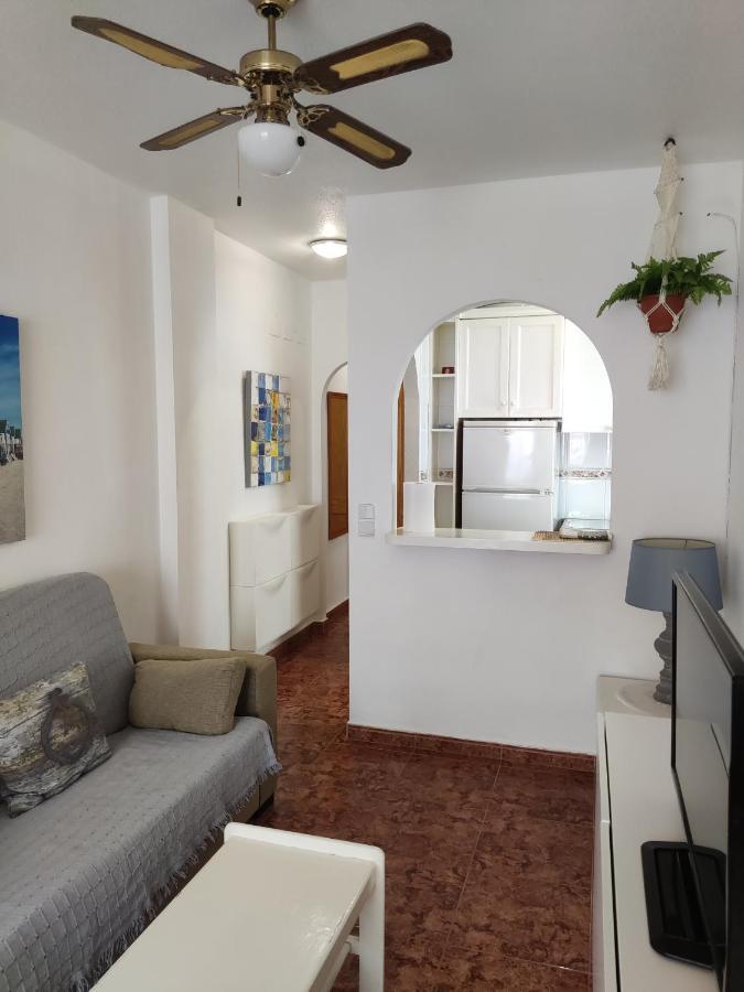 Ak Apartamento En Torrevieja Exterior foto